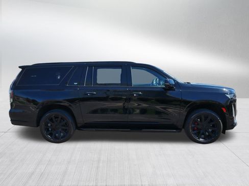 Used 2022 Cadillac Escalade ESV Sport w/ LPO, ONYX Package AWD/4WD image 8