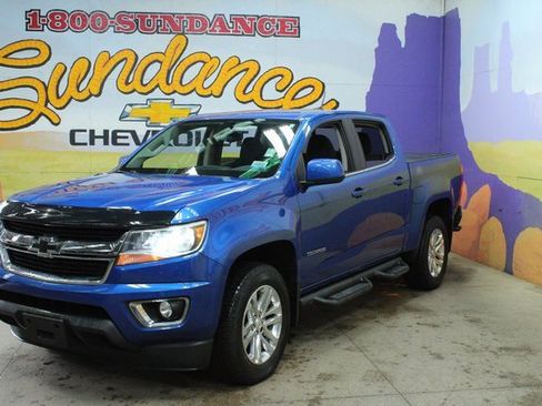 Used 2018 Chevrolet Colorado LT image 2