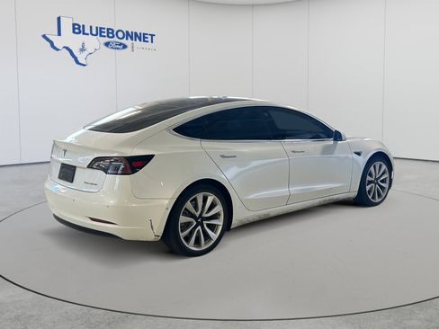 Used 2018 Tesla Model 3 AWD/4WD image 5
