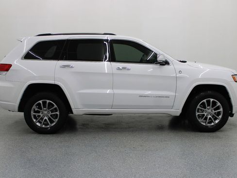 Used 2015 Jeep Grand Cherokee Overland image 2