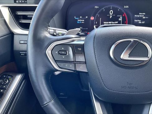 Used 2024 Lexus GX 550 w/ Accessory Package (31) image 21