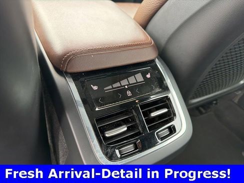 Used 2024 Volvo S60 B5 Ultimate image 13