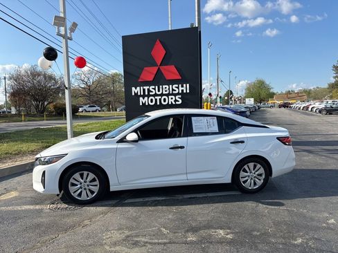 Used 2025 Nissan Sentra S image 7