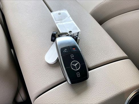 Used 2022 Mercedes-Benz GLC 300 image 14