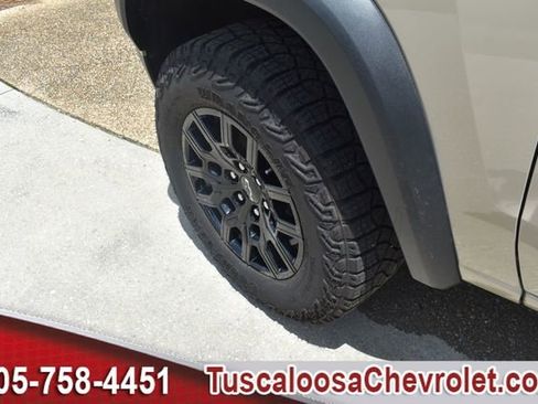 Used 2024 Chevrolet Colorado Trail Boss w/ Advanced Trailering Package AWD/4WD image 15