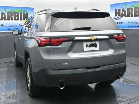 Used 2023 Chevrolet Traverse LT FWD image 4