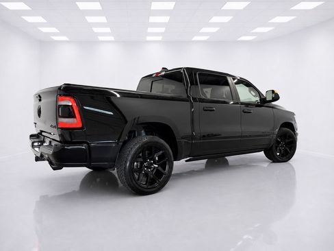 Used 2023 RAM 1500 Laramie AWD/4WD image 4