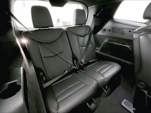 Used 2025 Cadillac XT6 Premium Luxury image 37