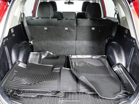 Used 2013 Toyota RAV4 XLE image 29