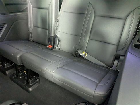 Used 2022 Chevrolet Tahoe LT w/ Luxury Package image 28