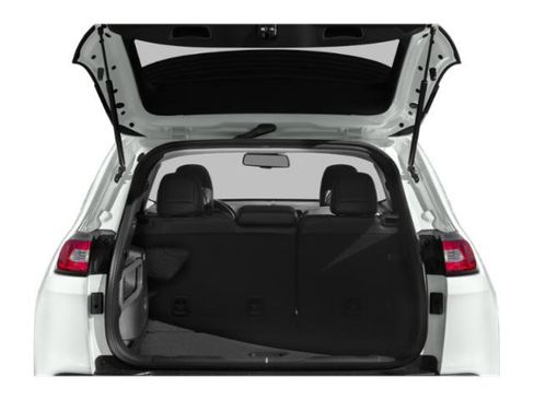 Used 2015 Jeep Cherokee Limited w/ Luxury Group image 17