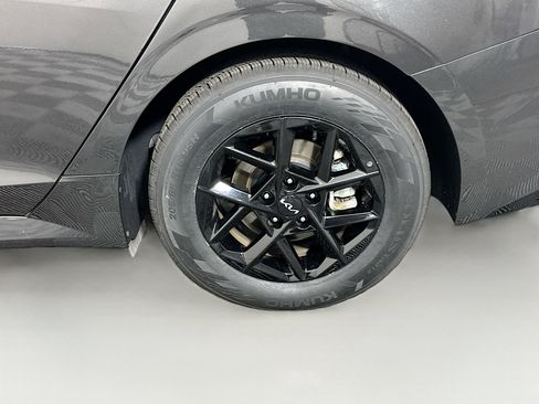 Used 2025 Kia K5 LXS image 11