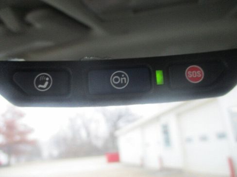 Used 2018 Chevrolet Sonic LT w/ Convenience Package image 34