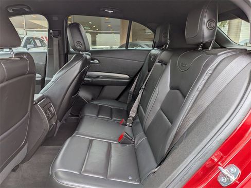 Used 2024 Cadillac XT4 Premium Luxury image 27