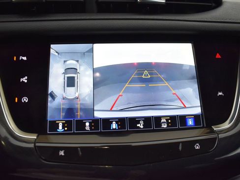 Used 2024 Cadillac XT6 Sport image 21