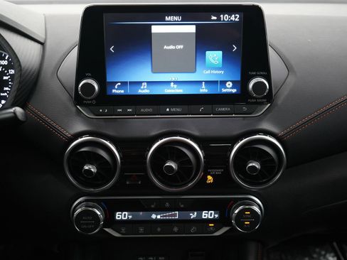 Used 2023 Nissan Sentra SR w/ SR Premium Package image 15