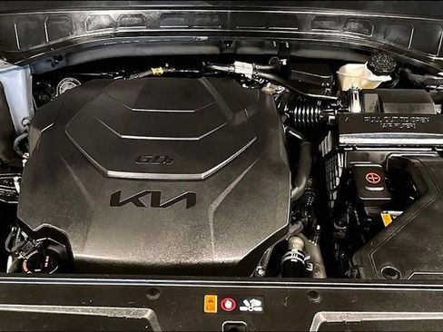 Used 2022 Kia Telluride SX image 9