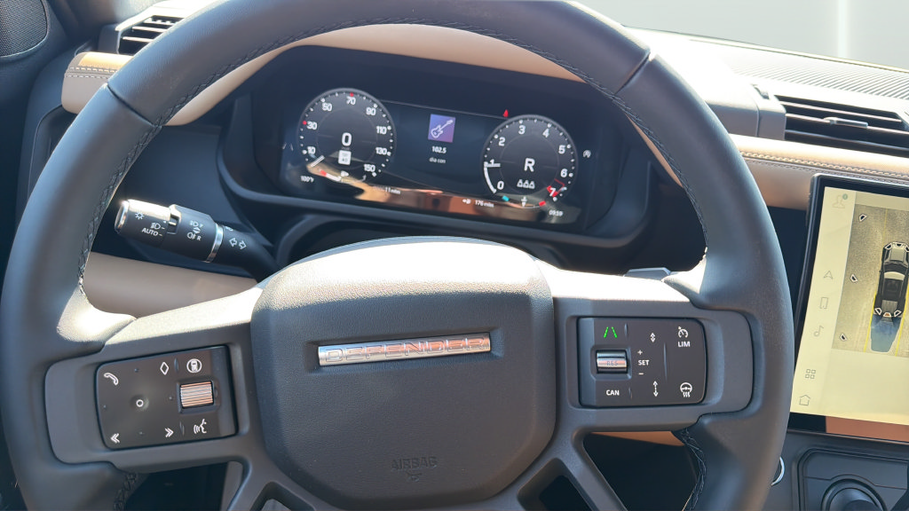 New 2026 Land Rover Defender 110 X-Dynamic SE AWD/4WD image 25
