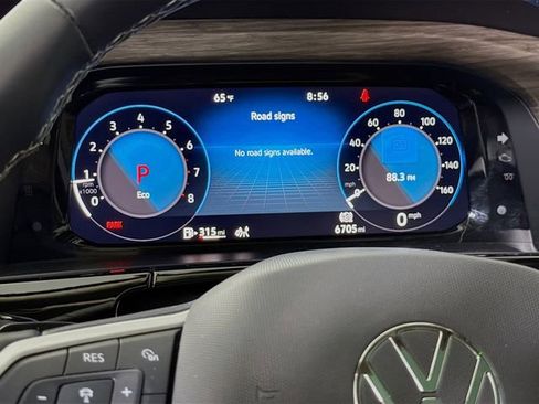 Used 2025 Volkswagen Atlas SEL image 13