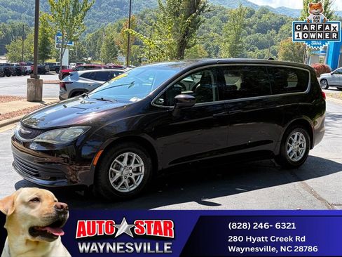 Used 2017 Chrysler Pacifica LX FWD image 6