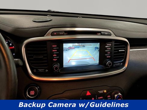 Used 2018 Kia Sorento EX FWD image 14