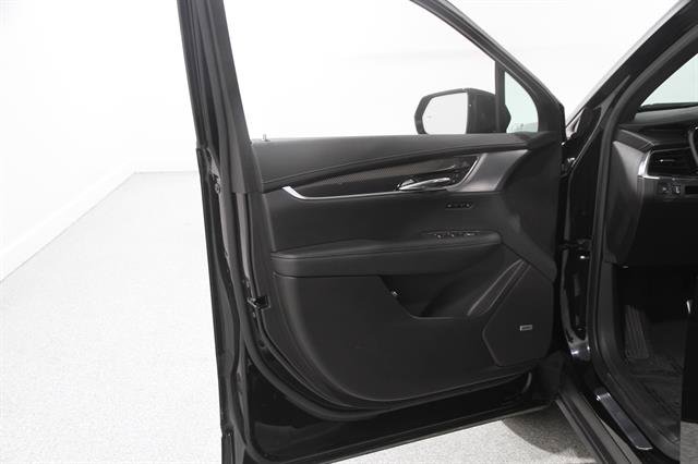 Used 2023 Cadillac XT6 Sport AWD/4WD image 4
