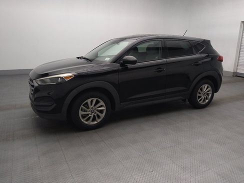 Used 2017 Hyundai Tucson SE FWD image 2