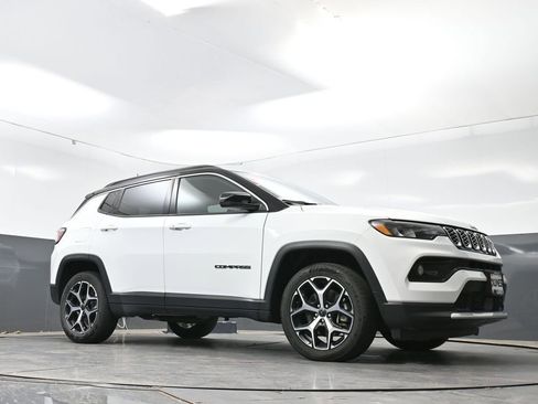 Used 2025 Jeep Compass Limited AWD/4WD image 50