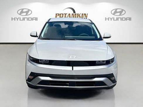 Certified 2026 Hyundai Ioniq 5 SEL RWD image 2