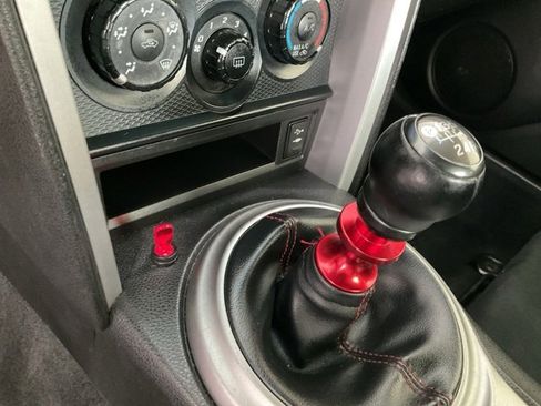 Used 2013 Scion FR-S image 12