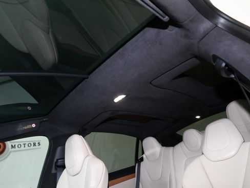 Used 2019 Tesla Model X Performance image 14