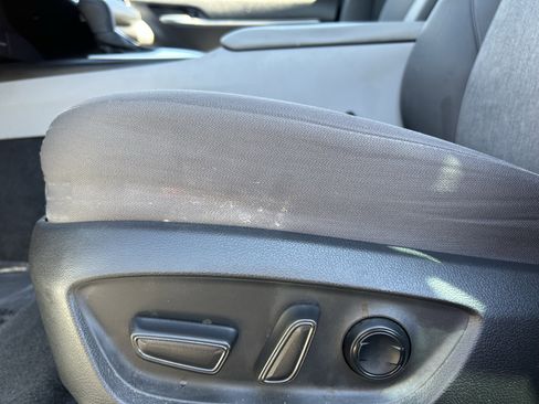 Used 2022 Toyota Camry LE w/ Carpet Mat Package (TMS) image 20