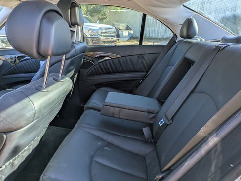Used 2007 Mercedes-Benz E 350 Sedan image 12