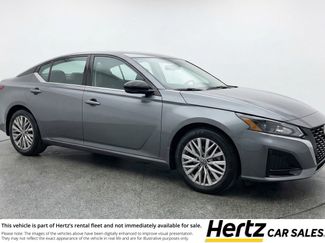 Used 2025 Nissan Altima 2.5 SV FWD video 1