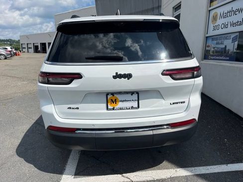 Used 2023 Jeep Grand Cherokee L Limited w/ Luxury Tech Group II AWD/4WD image 4