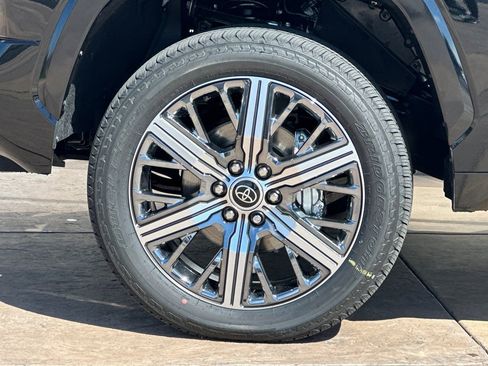 Used 2024 Toyota Tundra Capstone image 31
