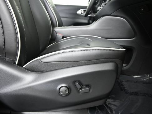 New 2026 Chrysler Pacifica Limited w/ S Appearance Package image 14