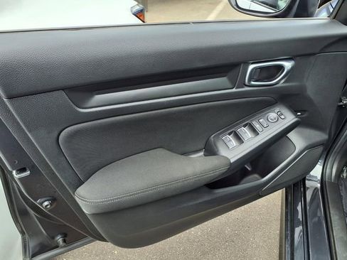 Used 2025 Honda Civic Sport image 11
