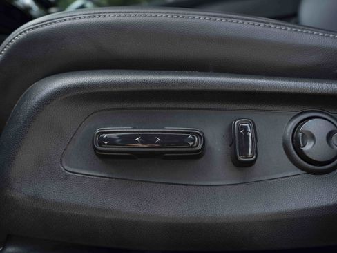 Used 2025 Honda CR-V EX-L image 38