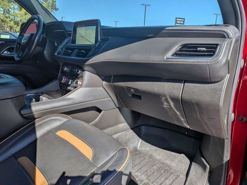 Used 2022 GMC Yukon AT4 w/ Technology Package image 33
