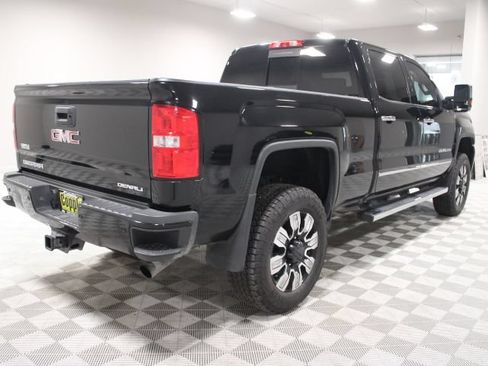 Used 2019 GMC Sierra 2500 Denali w/ LPO, Protection Package AWD/4WD image 11