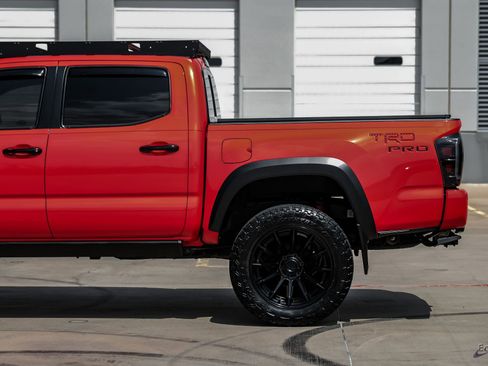Used 2023 Toyota Tacoma TRD Pro AWD/4WD image 8
