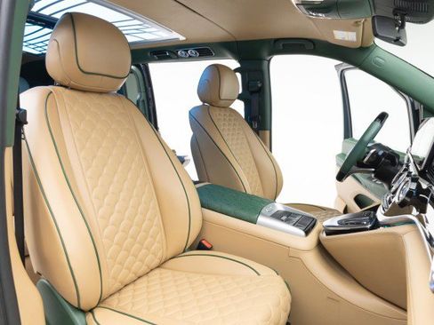 Used 2022 Mercedes-Benz Metris image 4