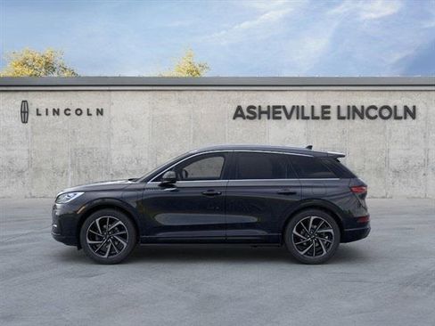 New 2024 Lincoln Corsair Grand Touring image 3