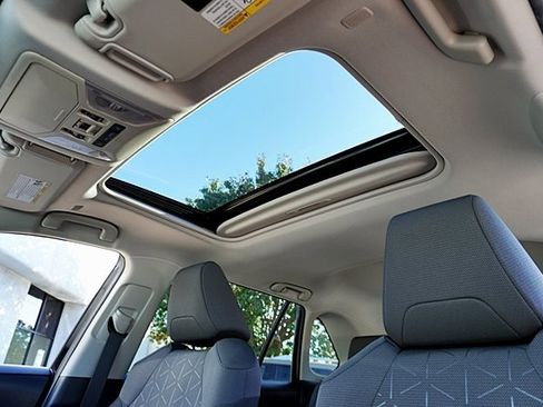 Used 2024 Toyota RAV4 XLE image 17