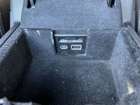 Used 2022 Cadillac XT6 Sport w/ Technology Package image 31