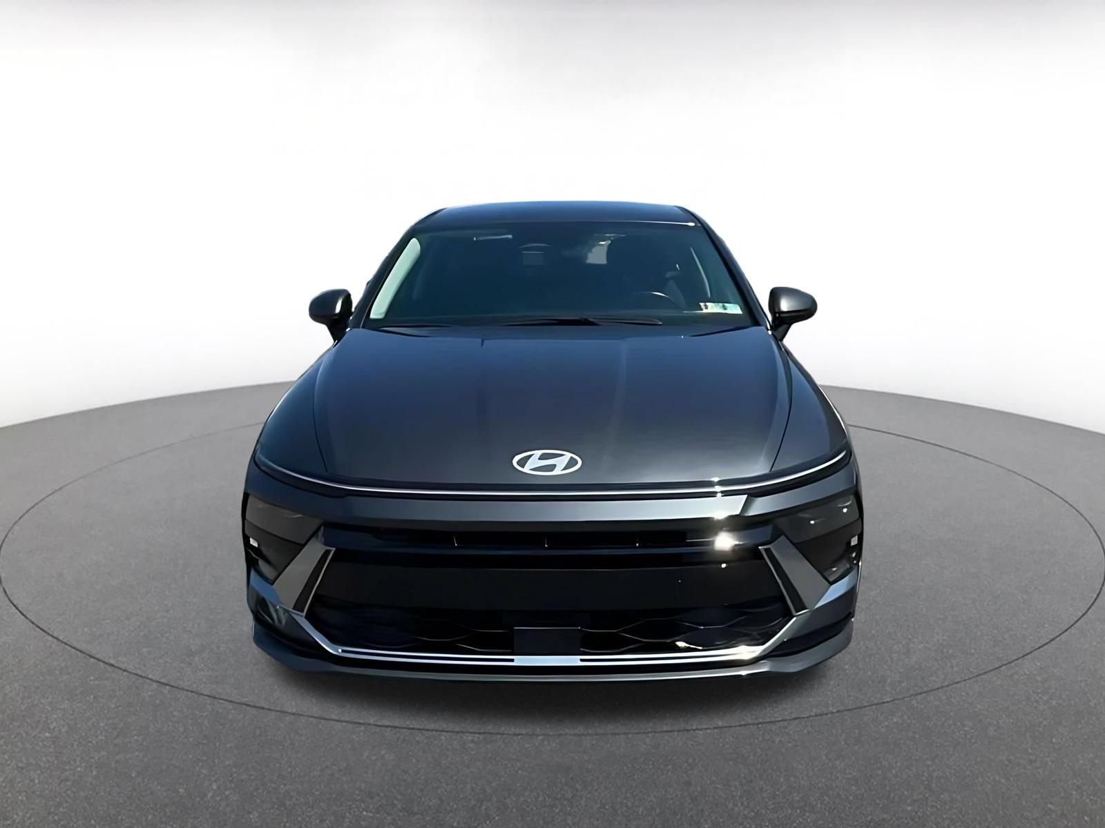Used 2025 Hyundai Sonata SEL FWD image 4