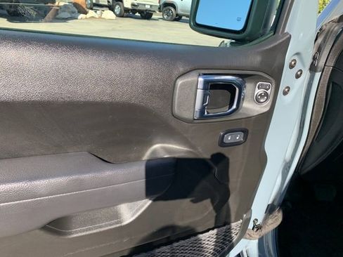 Used 2025 Jeep Wrangler Unlimited Sport S 4xe AWD/4WD image 21