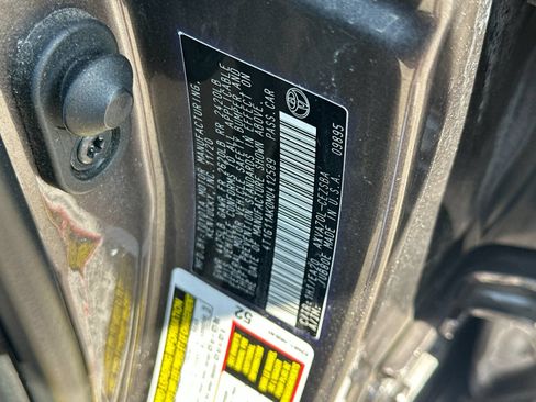 Used 2021 Toyota Camry SE FWD image 40