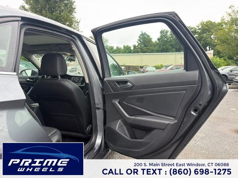 Used 2019 Volkswagen Jetta SE FWD image 14